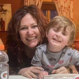 Meet your Posher, Raeann